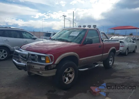 1997 Chevrolet S-10 Fleetside z USA, uszkodzony, nr VIN 1GCCS14X3V8160354